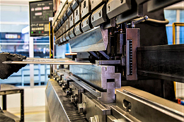 廣東五金沖壓模具加工廠，沖壓折彎件跑偏處理