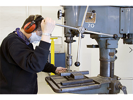 五金沖壓覆蓋件分類及模具裝配特點-深圳誠瑞豐五金沖壓公司