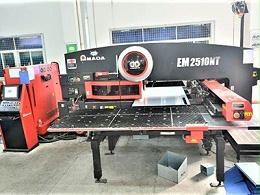 東莞市五金有限公司-鈑金加工機臺保養