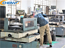 精密五金沖壓模具加工跳廢料，怎么解決？