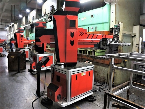 五金沖壓加工0.1鋼片怎么沖？