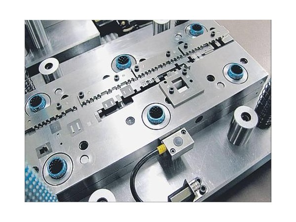 如何做一個優(yōu)秀的沖壓模具生產(chǎn)廠家