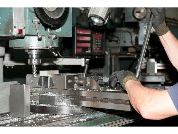 福田精密沖壓廠，沖壓模具淬火預防形變方法2-[誠瑞豐]