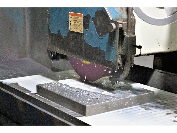 東莞五金沖壓定做廠-沖床五金模具拆卸步驟 東莞五金沖壓定做廠-沖床五金模具拆卸步驟