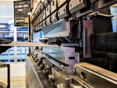 五金沖壓模具加工廠,如何處理沖壓件裂紋和翹曲? 五金沖壓模具加工廠,如何處理沖壓件裂紋和翹曲?