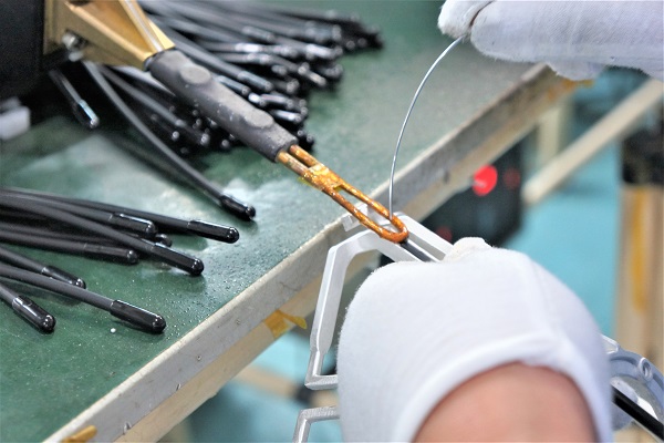 鈑金加工-手工焊錫-誠瑞豐