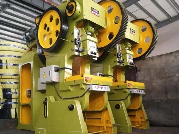 清遠鈑金加工廠家的開式和閉式沖床介紹