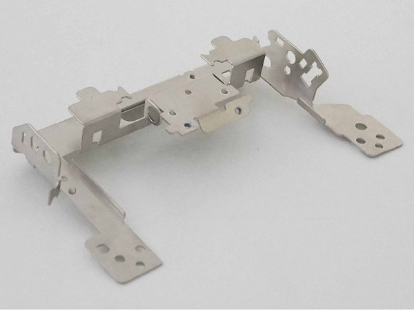 精密五金沖壓件圖片