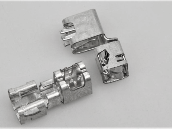 拉伸五金沖壓件的注意事項(xiàng) 拉伸五金沖壓件的注意事項(xiàng)