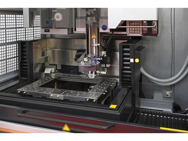 寶安沖壓廠家，連續模設計要點(2)-深圳誠瑞豐科技股份有限公司